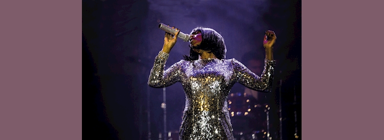 Whitney - Queen of the Night